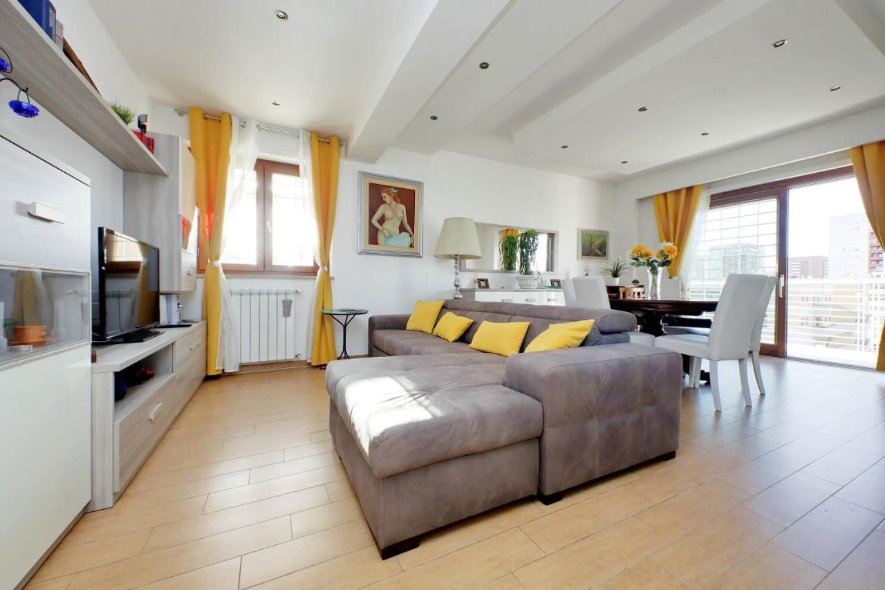 Chic Penthouse On Two Floors Apartment Rome Luaran gambar